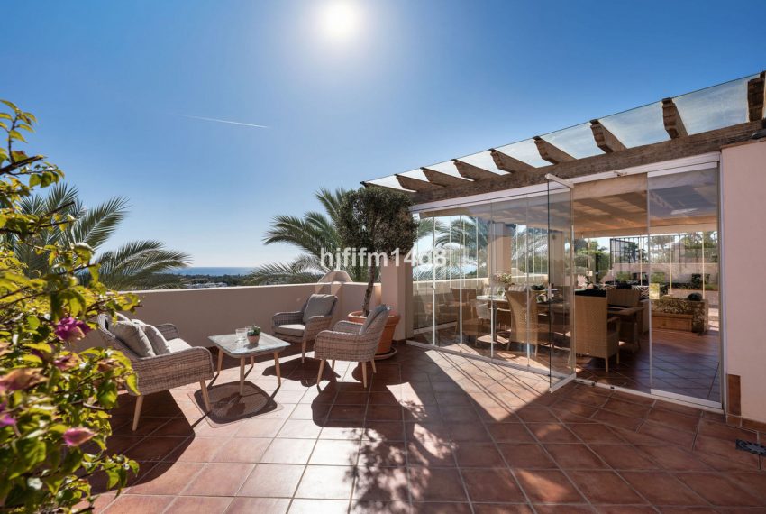 R4970107-Apartment-For-Sale-Estepona-Penthouse-3-Beds-123-Built-2