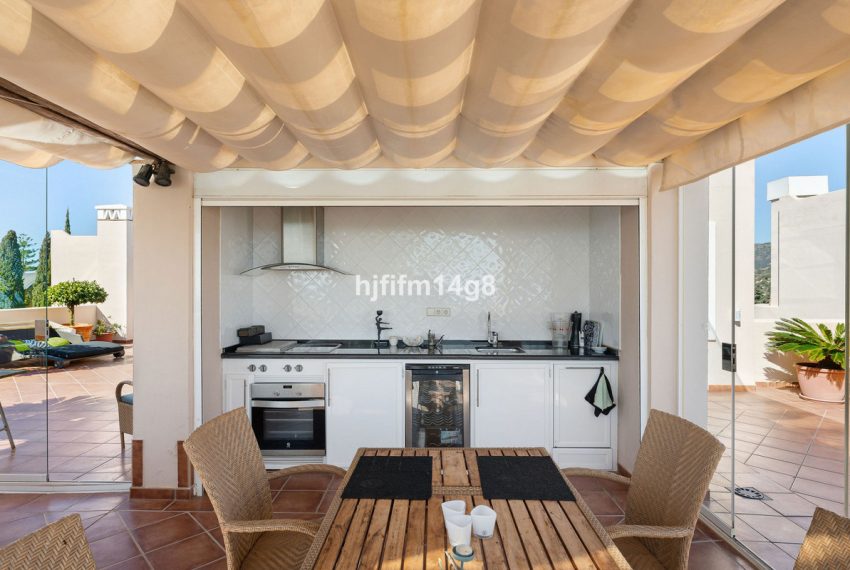 R4970107-Apartment-For-Sale-Estepona-Penthouse-3-Beds-123-Built-4