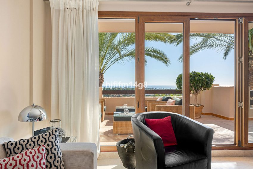 R4970107-Apartment-For-Sale-Estepona-Penthouse-3-Beds-123-Built-6