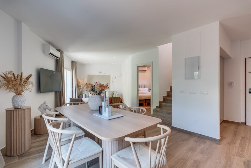 R4970212-Townhouse-For-Sale-Nueva-Andalucia-Terraced-3-Beds-180-Built-10