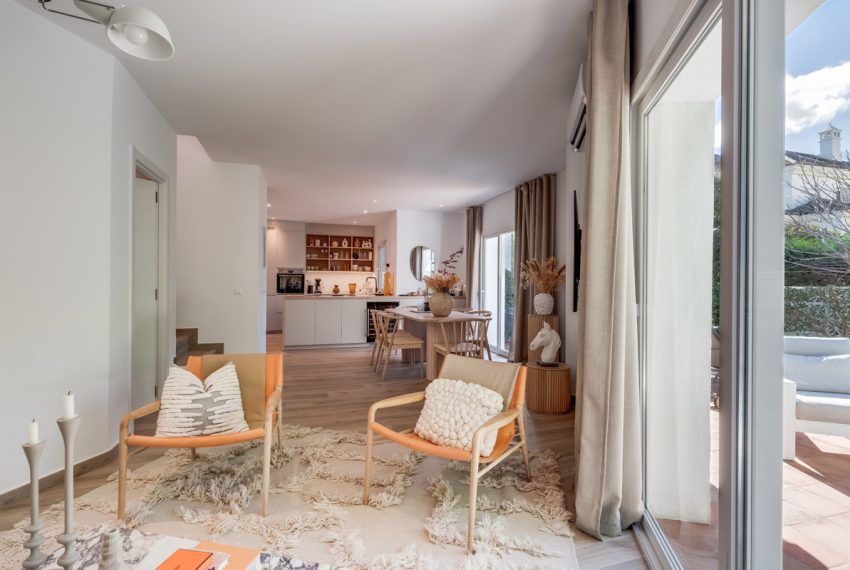 R4970212-Townhouse-For-Sale-Nueva-Andalucia-Terraced-3-Beds-180-Built-11