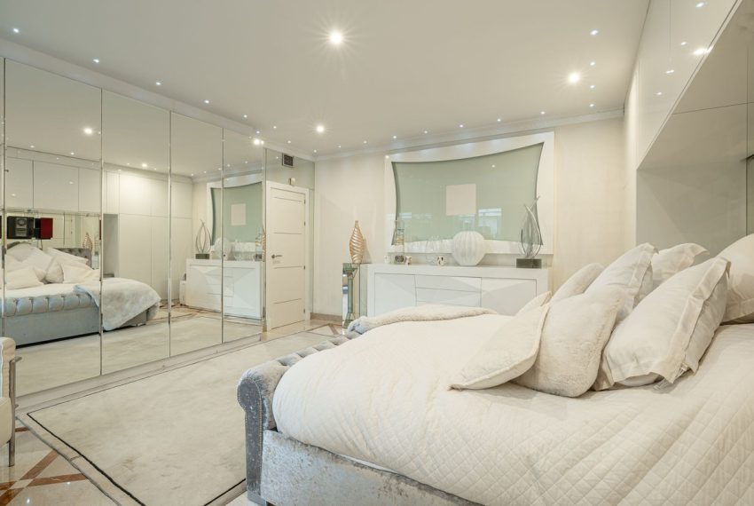 R4970875-Apartment-For-Sale-Nueva-Andalucia-Ground-Floor-2-Beds-128-Built-6