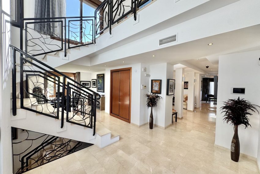 R4972075-Villa-For-Sale-La-Cala-Golf-Detached-5-Beds-532-Built-5