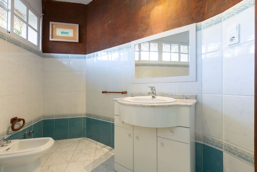 R4972255-Villa-For-Sale-El-Rosario-Detached-2-Beds-130-Built-13