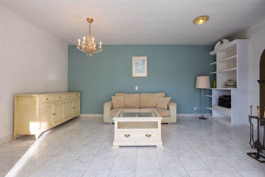 R4972255-Villa-For-Sale-El-Rosario-Detached-2-Beds-130-Built-4