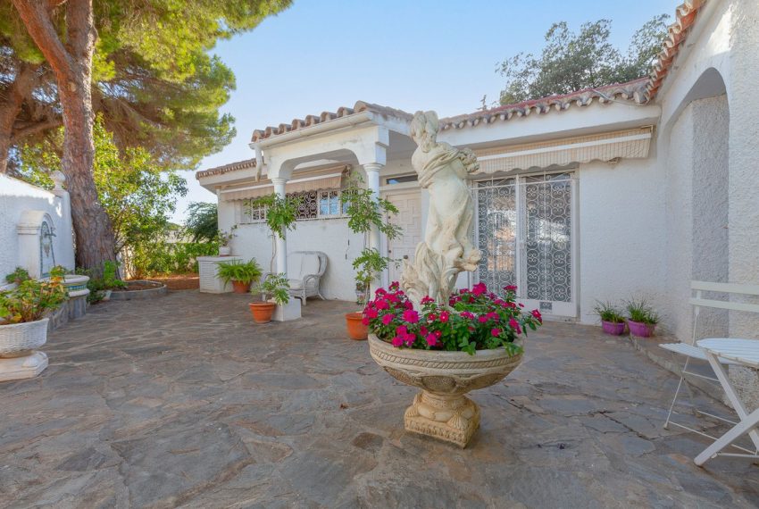 R4972255-Villa-For-Sale-El-Rosario-Detached-2-Beds-130-Built-9