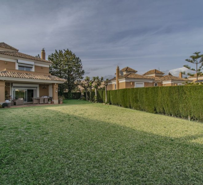 R4973302-Image 1-Semi Detached - 3 Beds - 182 Built