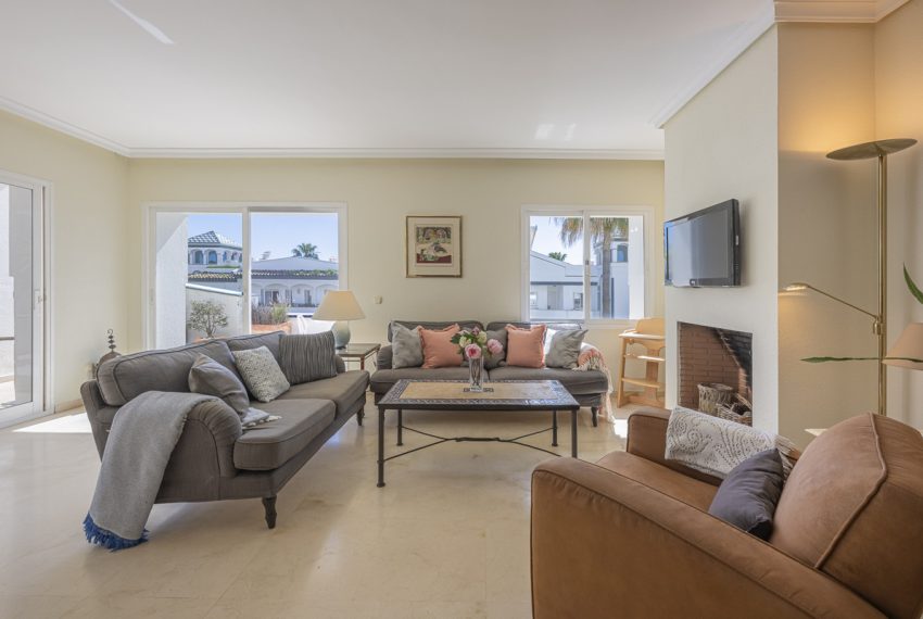 R4973542-Apartment-For-Sale-Estepona-Penthouse-3-Beds-270-Built-10