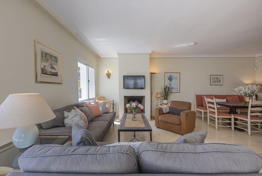 R4973542-Apartment-For-Sale-Estepona-Penthouse-3-Beds-270-Built-12