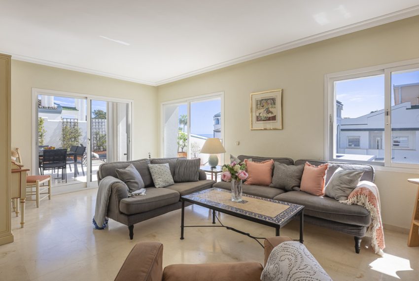 R4973542-Apartment-For-Sale-Estepona-Penthouse-3-Beds-270-Built-8