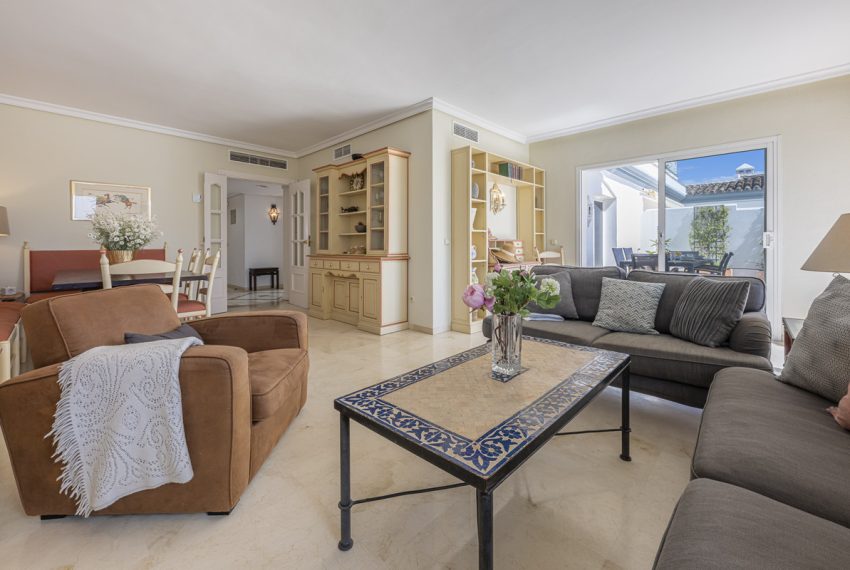 R4973542-Apartment-For-Sale-Estepona-Penthouse-3-Beds-270-Built-9