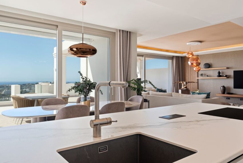 R4973818-Apartment-For-Sale-Nueva-Andalucia-Penthouse-2-Beds-150-Built-12