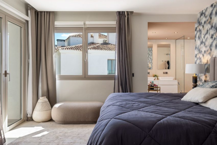 R4973818-Apartment-For-Sale-Nueva-Andalucia-Penthouse-2-Beds-150-Built-19