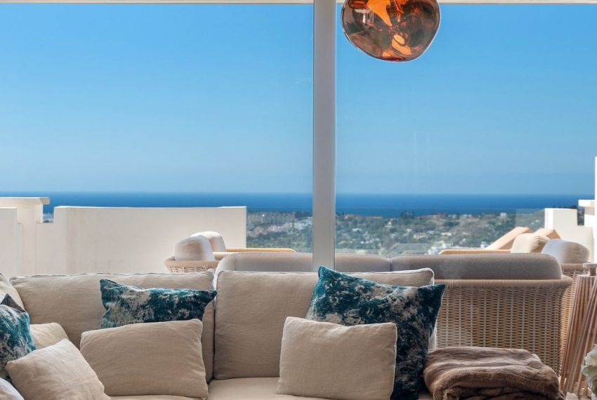 R4973818-Apartment-For-Sale-Nueva-Andalucia-Penthouse-2-Beds-150-Built-3