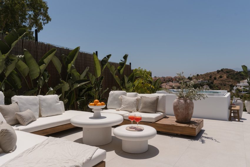 R4973896-Villa-For-Sale-Nueva-Andalucia-Detached-5-Beds-499-Built-14