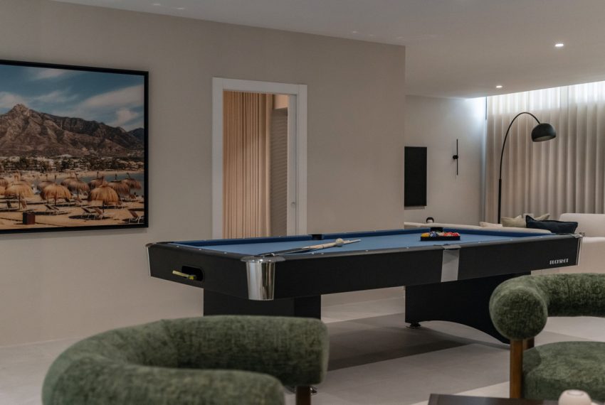 R4973896-Villa-For-Sale-Nueva-Andalucia-Detached-5-Beds-499-Built-4