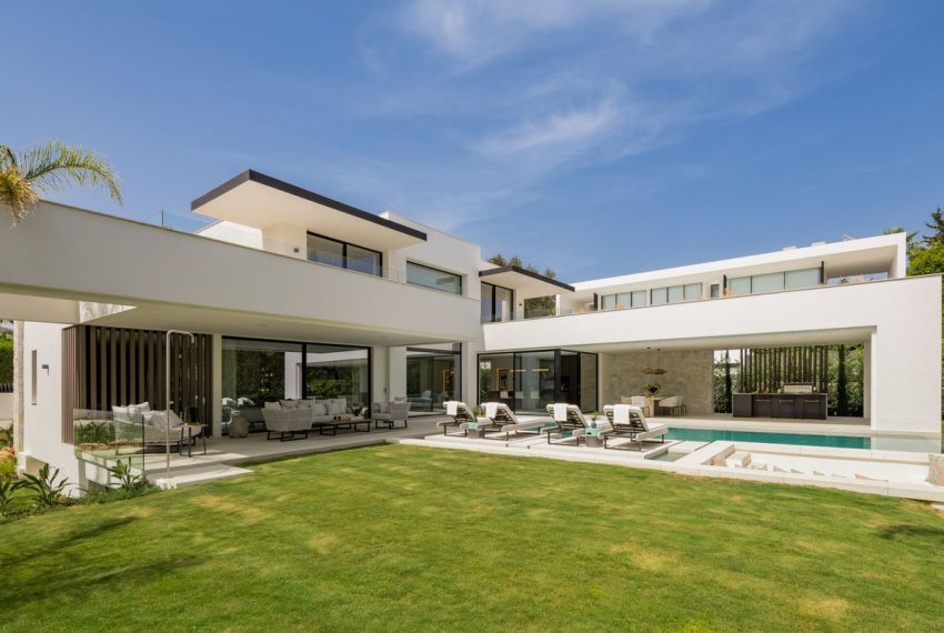 R4974355-Villa-For-Sale-Nueva-Andalucia-Detached-5-Beds-476-Built-11