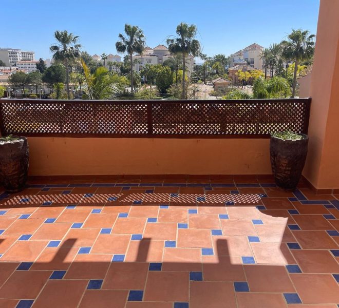 R4974829-Image 1-Penthouse Duplex - 2 Beds - 80 Built