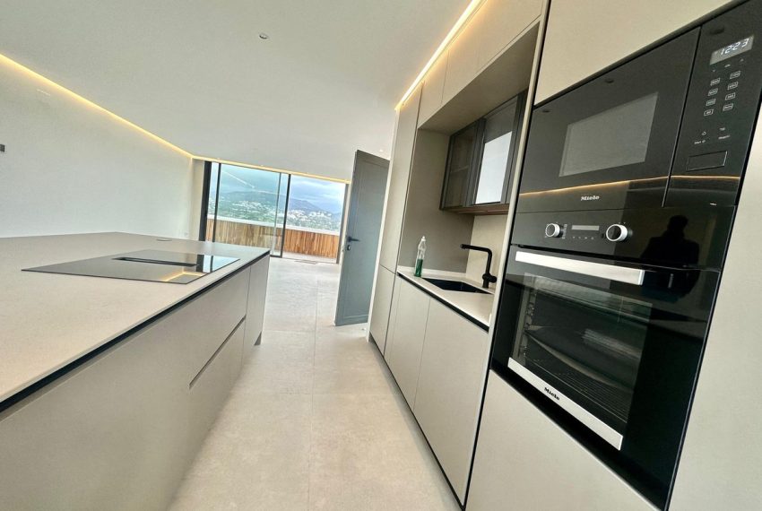 R4974928-Apartment-For-Sale-Nueva-Andalucia-Penthouse-2-Beds-100-Built-1