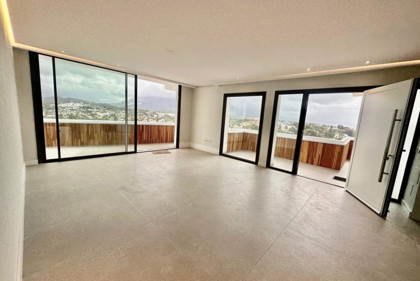 R4974928-Apartment-For-Sale-Nueva-Andalucia-Penthouse-2-Beds-100-Built-3