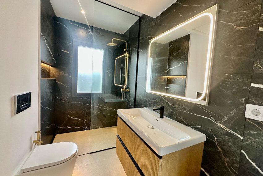 R4974928-Apartment-For-Sale-Nueva-Andalucia-Penthouse-2-Beds-100-Built-9