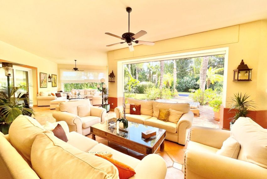 R4974949-Villa-For-Sale-Guadalmina-Baja-Detached-5-Beds-1457-Built-1