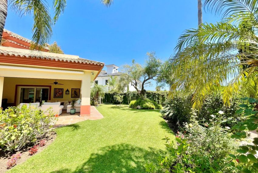 R4974949-Villa-For-Sale-Guadalmina-Baja-Detached-5-Beds-1457-Built-19