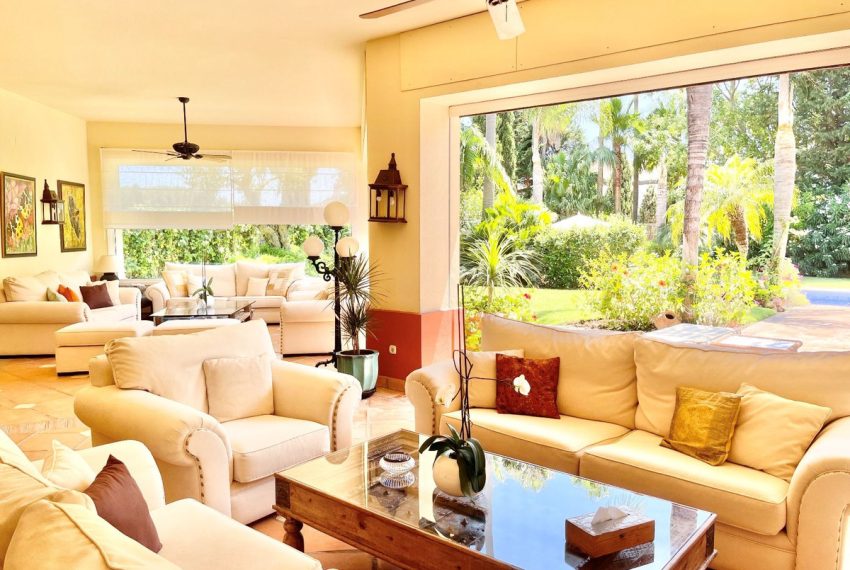 R4974949-Villa-For-Sale-Guadalmina-Baja-Detached-5-Beds-1457-Built-4