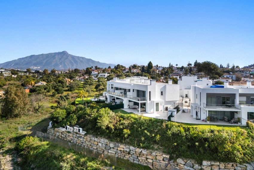 R4975258-Villa-For-Sale-Guadalmina-Alta-Semi-Detached-3-Beds-270-Built-3