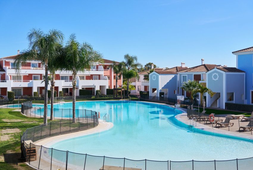 R4975906-Apartment-For-Sale-Estepona-Penthouse-2-Beds-110-Built-1