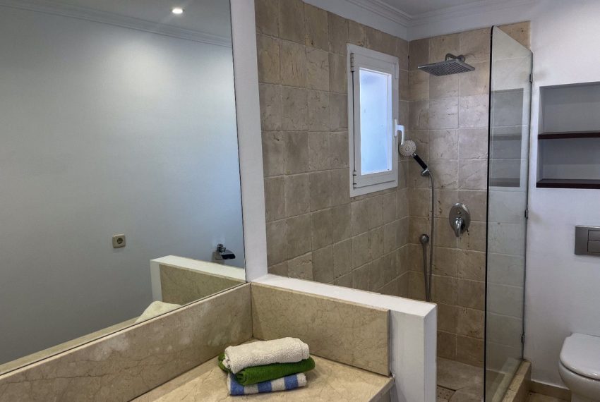R4976116-Apartment-For-Sale-Nagueles-Penthouse-1-Beds-80-Built-12