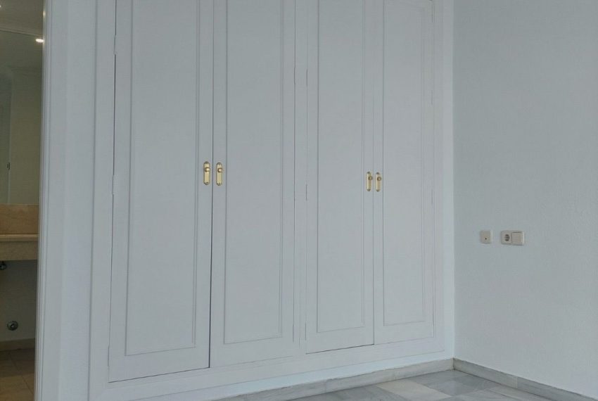 R4976116-Apartment-For-Sale-Nagueles-Penthouse-1-Beds-80-Built-14