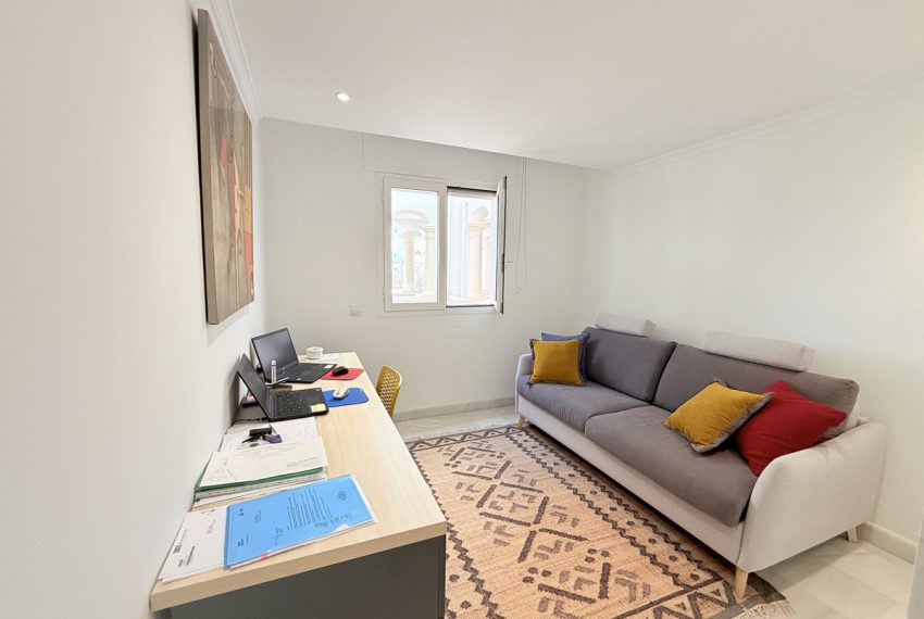 R4976353-Apartment-For-Sale-San-Pedro-de-Alcantara-Middle-Floor-2-Beds-151-Built-16