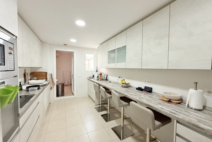R4976353-Apartment-For-Sale-San-Pedro-de-Alcantara-Middle-Floor-2-Beds-151-Built-8