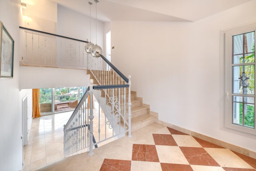 R4976530-Villa-For-Sale-Rio-Real-Detached-4-Beds-504-Built-11