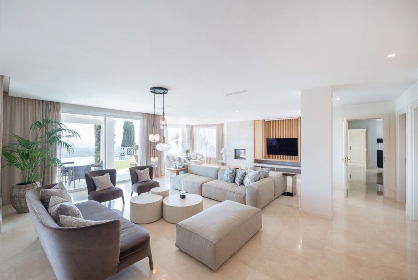 R4976617-Villa-For-Sale-Marbella-Detached-6-Beds-739-Built-18