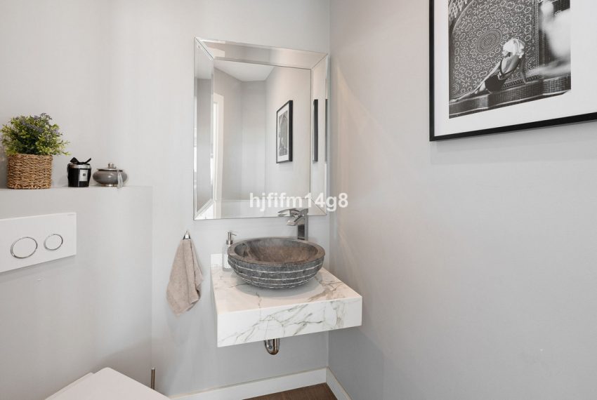 R4977193-Apartment-For-Sale-Nueva-Andalucia-Penthouse-5-Beds-166-Built-16