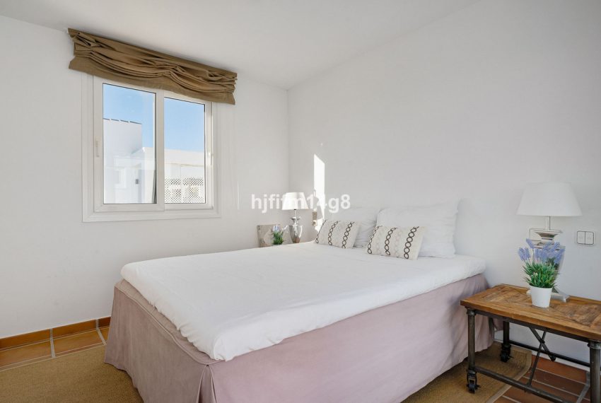 R4977193-Apartment-For-Sale-Nueva-Andalucia-Penthouse-5-Beds-166-Built-19