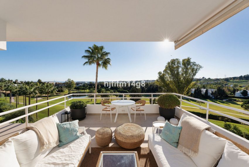 R4977193-Apartment-For-Sale-Nueva-Andalucia-Penthouse-5-Beds-166-Built-3