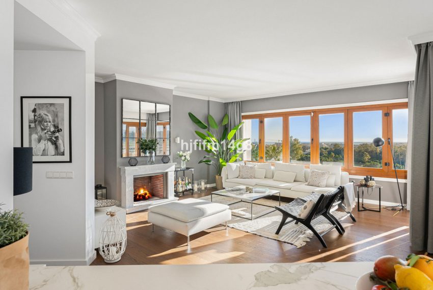 R4977193-Apartment-For-Sale-Nueva-Andalucia-Penthouse-5-Beds-166-Built-4