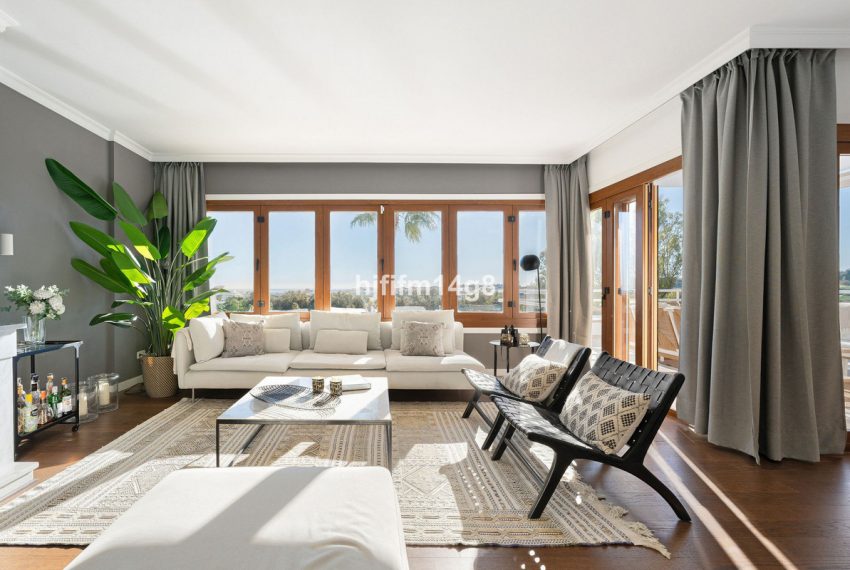 R4977193-Apartment-For-Sale-Nueva-Andalucia-Penthouse-5-Beds-166-Built-6
