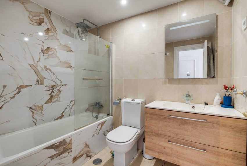 R4977340-Apartment-For-Sale-La-Quinta-Middle-Floor-3-Beds-136-Built-10