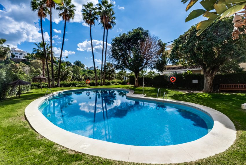 R4977340-Apartment-For-Sale-La-Quinta-Middle-Floor-3-Beds-136-Built
