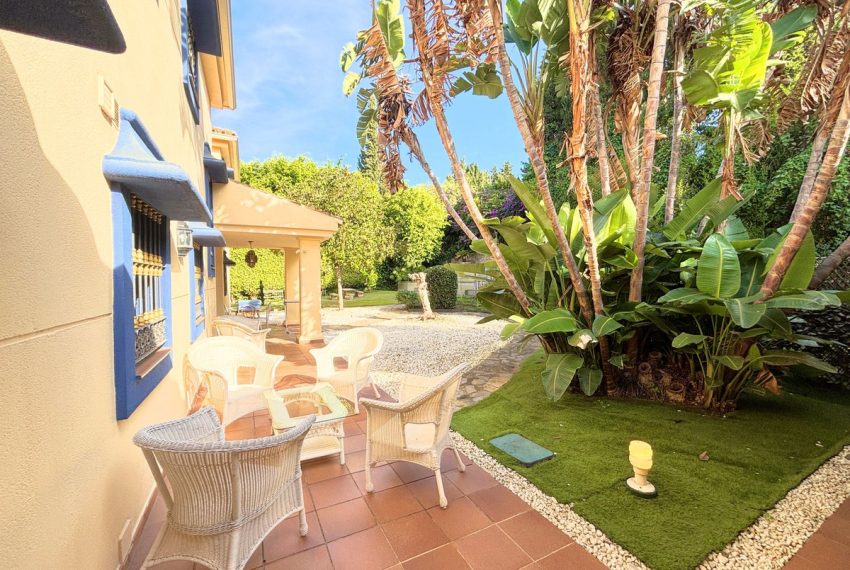 R4977412-Villa-For-Sale-El-Paraiso-Detached-5-Beds-490-Built-11
