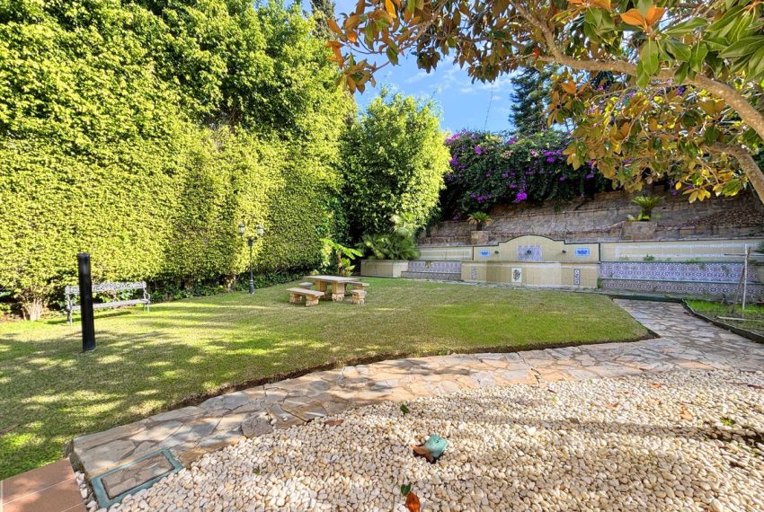 R4977412-Villa-For-Sale-El-Paraiso-Detached-5-Beds-490-Built-12