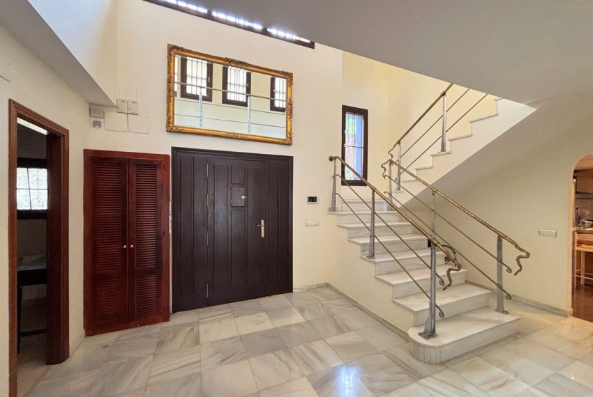 R4977412-Villa-For-Sale-El-Paraiso-Detached-5-Beds-490-Built-17