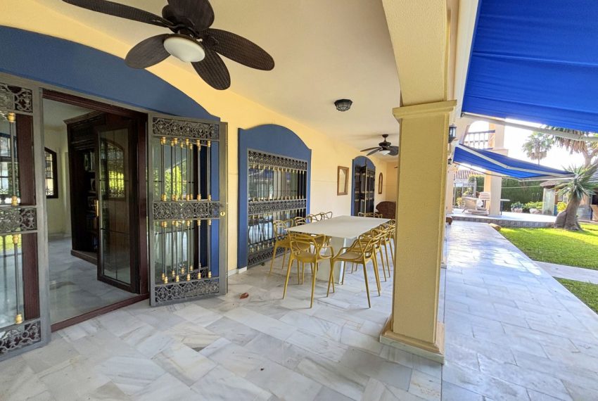 R4977412-Villa-For-Sale-El-Paraiso-Detached-5-Beds-490-Built-4