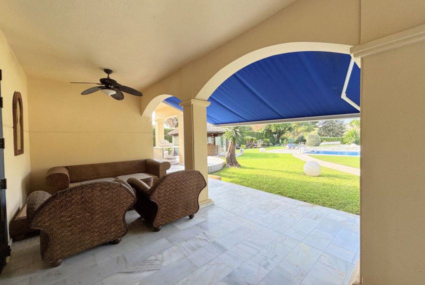 R4977412-Villa-For-Sale-El-Paraiso-Detached-5-Beds-490-Built-5