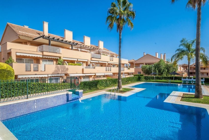 R4978690-Apartment-For-Sale-Elviria-Penthouse-2-Beds-105-Built-1