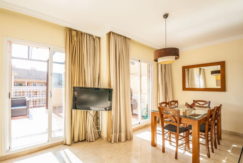 R4978690-Apartment-For-Sale-Elviria-Penthouse-2-Beds-105-Built-2